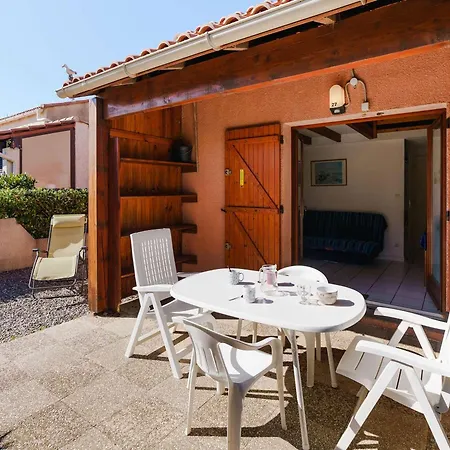 2 Pieces Avec Mezzanine, Terrasse Et Acces Piscine A - 5 Couchages - Fr-1-409-9 Villa