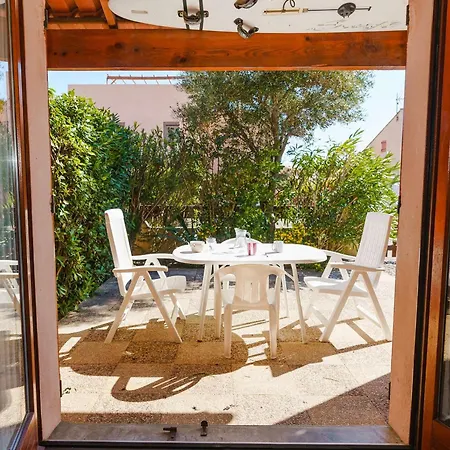 2 Pieces Avec Mezzanine, Terrasse Et Acces Piscine A - 5 Couchages - Fr-1-409-9 Villa Gruissan